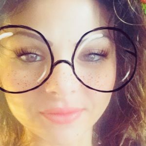 Meet your Posher, Candy